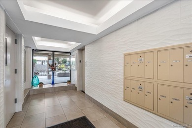 Beechhurst one-bedroom top-floor unit in Le Havre offers on Clearview Park Golf Course in New York - for sale on GolfHomes.com, golf home, golf lot