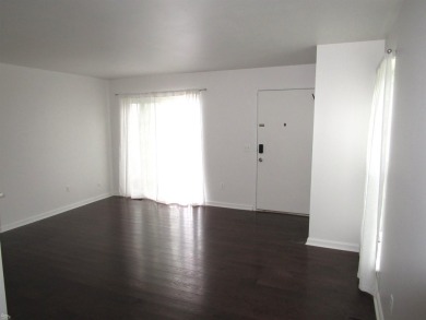Welcome to this newly renovated, move-in ready condo in St on St. Clair Shores Country Club in Michigan - for sale on GolfHomes.com, golf home, golf lot