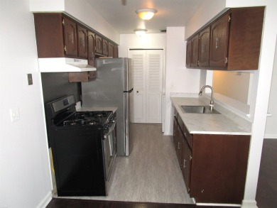 Welcome to this newly renovated, move-in ready condo in St on St. Clair Shores Country Club in Michigan - for sale on GolfHomes.com, golf home, golf lot