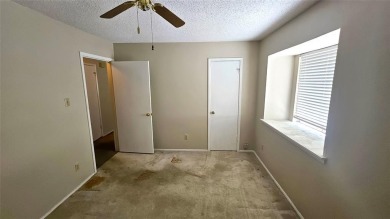 Welcome to 18 E Townhouse Lane in Grand Prairie--a charming on Prairie Lakes Golf Club in Texas - for sale on GolfHomes.com, golf home, golf lot