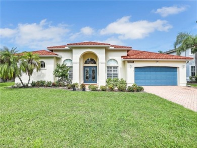 Don't miss this stunning 4 bedroom + den, 3 bathroom estate home on Stoneybrook Golf Club in Florida - for sale on GolfHomes.com, golf home, golf lot