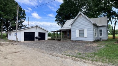Charming 4-bedroom, 1-bath home in the heart of Tipton! This on Tipton Country Club in Missouri - for sale on GolfHomes.com, golf home, golf lot
