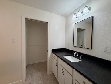 Welcome to 622 Players Place in Rayburn Country -- a beautifully on Rayburn Country Club in Texas - for sale on GolfHomes.com, golf home, golf lot