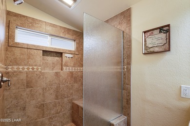 Prime Island Location! This beautifully maintained 3-bedroom on London Bridge Golf Course in Arizona - for sale on GolfHomes.com, golf home, golf lot