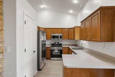 This 1,649 sq ft single-level home is located in the Prescott on Prescott Golf and Country Club in Arizona - for sale on GolfHomes.com, golf home, golf lot