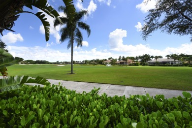 This Egret Lakes estate home offers 5 bedrooms/ 4.5 baths and a on  in Florida - for sale on GolfHomes.com, golf home, golf lot
