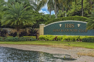 This Egret Lakes estate home offers 5 bedrooms/ 4.5 baths and a on  in Florida - for sale on GolfHomes.com, golf home, golf lot