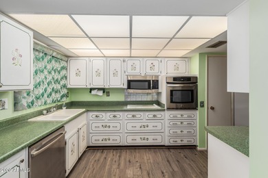 WOW. priced to sell. This Gemini Twin features 2 bedrooms, 2 on Pebblebrook Golf Course in Arizona - for sale on GolfHomes.com, golf home, golf lot