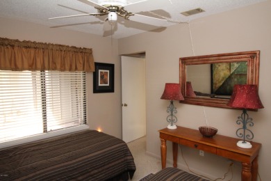 Compact 2 bedroom, 2 bath single-story Villa with an attached on Spruce Creek Golf Club in Florida - for sale on GolfHomes.com, golf home, golf lot