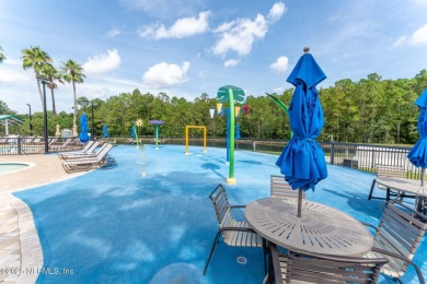 Welcome home! this beautifully renovated, move-in-ready townhome on Golf Club At Fleming Island in Florida - for sale on GolfHomes.com, golf home, golf lot