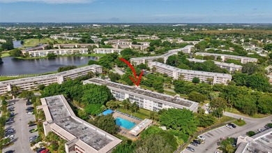 Welcome to your perfect Florida retreat! This beautifully on Wynmoor Golf Course in Florida - for sale on GolfHomes.com, golf home, golf lot