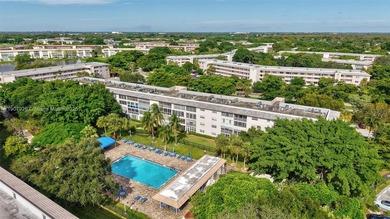 Welcome to your perfect Florida retreat! This beautifully on Wynmoor Golf Course in Florida - for sale on GolfHomes.com, golf home, golf lot