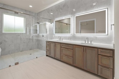 STUNNING 4-Bedroom Luxury Home in Pecan Plantation Golfing on Nutcracker Golf Club in Texas - for sale on GolfHomes.com, golf home, golf lot