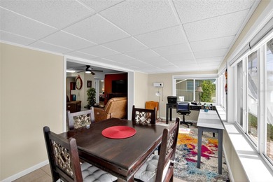 Charming single family home in Sun City Center - Move-In Ready & on North Lakes Golf Course in Florida - for sale on GolfHomes.com, golf home, golf lot