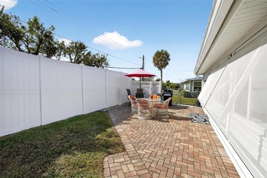 Charming single family home in Sun City Center - Move-In Ready & on North Lakes Golf Course in Florida - for sale on GolfHomes.com, golf home, golf lot