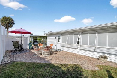 Charming single family home in Sun City Center - Move-In Ready & on North Lakes Golf Course in Florida - for sale on GolfHomes.com, golf home, golf lot