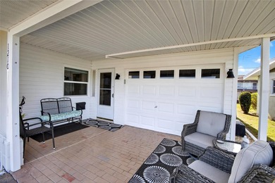 Charming single family home in Sun City Center - Move-In Ready & on North Lakes Golf Course in Florida - for sale on GolfHomes.com, golf home, golf lot