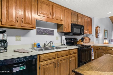 Looking for a stunning townhouse with views of the 16th hole of on Druid Hills Golf Club in Tennessee - for sale on GolfHomes.com, golf home, golf lot
