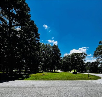 Ready to build in Holiday Island? Partially cleared, level on Holiday Island Golf Course in Arkansas - for sale on GolfHomes.com, golf home, golf lot