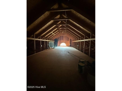 Looking for charm, comfort & convenience all in one? Welcome to on Harbour Point Golf Club in North Carolina - for sale on GolfHomes.com, golf home, golf lot
