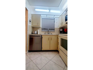 MUST SEE! Beautifully UPDATED TURNKEY, FULLY FURNISHED 3rd FLOOR on Sunrise Lakes Phase IV Golf Course in Florida - for sale on GolfHomes.com, golf home, golf lot