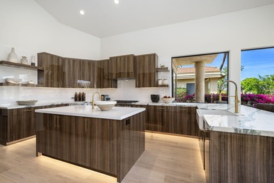 MODERN. REMODELED. STUNNING VIEWS. PRIVATE POOL. Step into on Desert Horizons Country Club in California - for sale on GolfHomes.com, golf home, golf lot