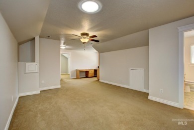 Beautiful home in the LAKEVIEW GOLF COURSE NEIGHBORHOOD on 1/3 on Lakeview Golf Club in Idaho - for sale on GolfHomes.com, golf home, golf lot