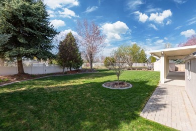 Beautiful home in the LAKEVIEW GOLF COURSE NEIGHBORHOOD on 1/3 on Lakeview Golf Club in Idaho - for sale on GolfHomes.com, golf home, golf lot