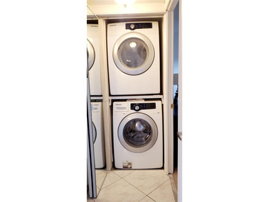 MUST SEE! Beautifully UPDATED TURNKEY, FULLY FURNISHED 3rd FLOOR on Sunrise Lakes Phase IV Golf Course in Florida - for sale on GolfHomes.com, golf home, golf lot