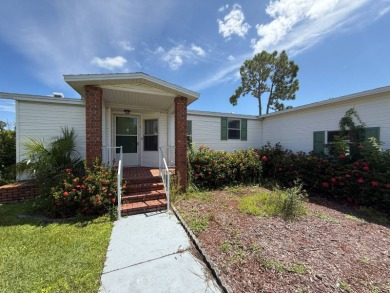 *Wow! ***Priced to Sell!***Welcome to Pine Lakes Golf & Country on Pine Lakes Country Club in Florida - for sale on GolfHomes.com, golf home, golf lot