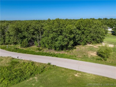 Great Building Lot in Indian Rock Estates close to Fairway #9 on on Indian Rock Golf Club in Missouri - for sale on GolfHomes.com, golf home, golf lot