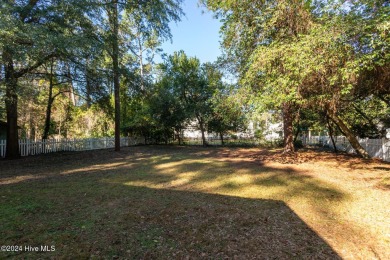 This charming Charlestonian-style 3-bedroom/2.5-bath home in on Pinehurst Resort and Country Club in North Carolina - for sale on GolfHomes.com, golf home, golf lot