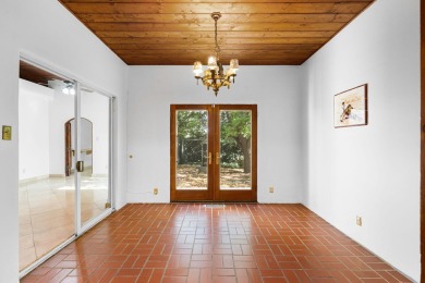 Amazing Opportunity! Located in the Vista Larga subdivision on North Course - University of New Mexico  in New Mexico - for sale on GolfHomes.com, golf home, golf lot