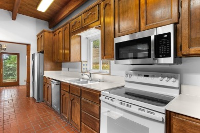 Amazing Opportunity! Located in the Vista Larga subdivision on North Course - University of New Mexico  in New Mexico - for sale on GolfHomes.com, golf home, golf lot