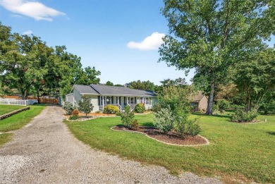Charming 3-Bed, 2-Bath Home on the East Side of Lake on Lake Kiowa Golf Course in Texas - for sale on GolfHomes.com, golf home, golf lot