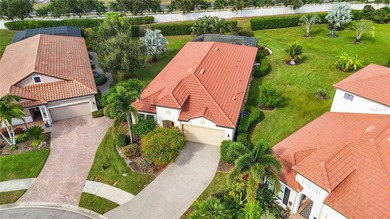 OVER AN ACRE OF PROPERTY! A MUST SEE! PRICE IMPROVEMENT! Come an on Rosedale Golf and Tennis Club in Florida - for sale on GolfHomes.com, golf home, golf lot