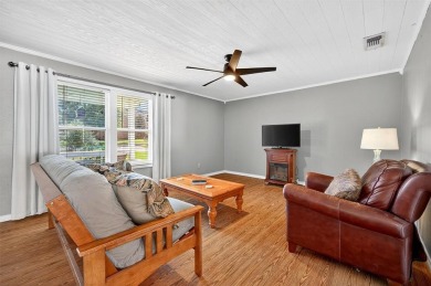 Charming 3-Bed, 2-Bath Home on the East Side of Lake on Lake Kiowa Golf Course in Texas - for sale on GolfHomes.com, golf home, golf lot