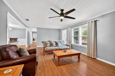 Charming 3-Bed, 2-Bath Home on the East Side of Lake on Lake Kiowa Golf Course in Texas - for sale on GolfHomes.com, golf home, golf lot