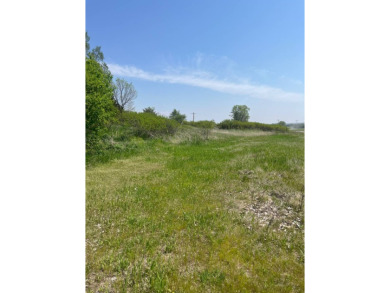 Looking for a small tract of land to build your Calamus Lake on Calamus Golf Course in Nebraska - for sale on GolfHomes.com, golf home, golf lot