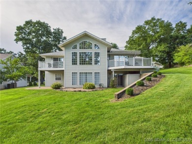 Welcome to this beautifully maintained 3-bedroom, 2.5 bath home on Indian Rock Golf Club in Missouri - for sale on GolfHomes.com, golf home, golf lot
