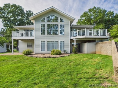Welcome to this beautifully maintained 3-bedroom, 2.5 bath home on Indian Rock Golf Club in Missouri - for sale on GolfHomes.com, golf home, golf lot