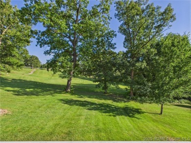 Welcome to this beautifully maintained 3-bedroom, 2.5 bath home on Indian Rock Golf Club in Missouri - for sale on GolfHomes.com, golf home, golf lot