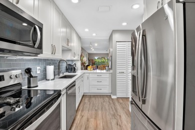 This is IT !! A beautifully maintained condo located in the on Hunters Run Golf and Country Club in Florida - for sale on GolfHomes.com, golf home, golf lot