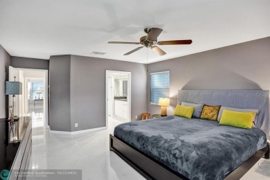 Contemporary Remodeled Move In Ready 2 Bedroom 2 Bath Villa on Stonebridge Golf and Country Club in Florida - for sale on GolfHomes.com, golf home, golf lot