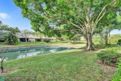 Contemporary Remodeled Move In Ready 2 Bedroom 2 Bath Villa on Stonebridge Golf and Country Club in Florida - for sale on GolfHomes.com, golf home, golf lot