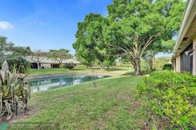 Contemporary Remodeled Move In Ready 2 Bedroom 2 Bath Villa on Stonebridge Golf and Country Club in Florida - for sale on GolfHomes.com, golf home, golf lot