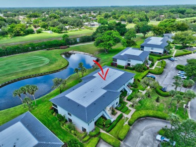 This is IT !! A beautifully maintained condo located in the on Hunters Run Golf and Country Club in Florida - for sale on GolfHomes.com, golf home, golf lot