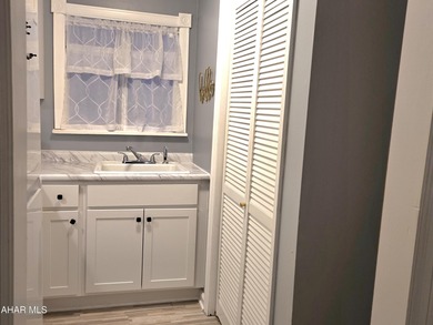 Beautiful 1st-floor fully-furnished studio with updated kitchen on Blue Knob Rec Area Golf Course in Pennsylvania - for sale on GolfHomes.com, golf home, golf lot