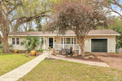Recently remodeled and move-in ready, this charming home on Osceola Municipal Golf Course in Florida - for sale on GolfHomes.com, golf home, golf lot