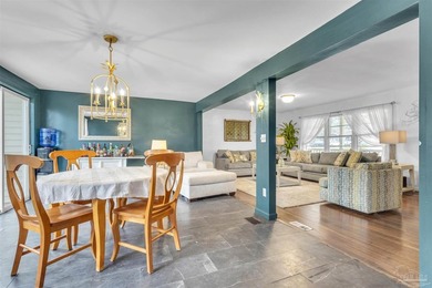 Recently remodeled and move-in ready, this charming home on Osceola Municipal Golf Course in Florida - for sale on GolfHomes.com, golf home, golf lot